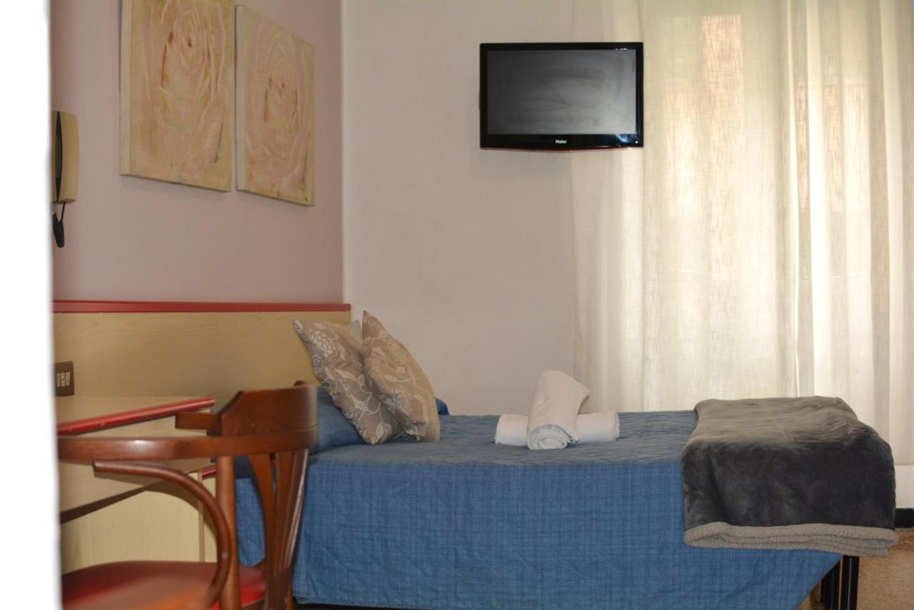 Hotel La Madunina Варацце Екстер'єр фото